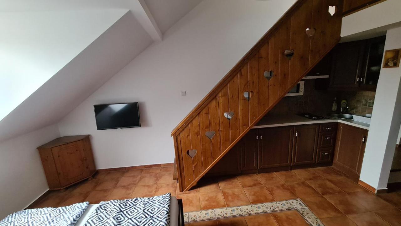 Gyulai Fuerdoe Apartman ภายนอก รูปภาพ
